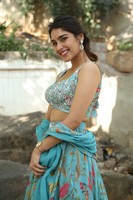 Yukti Thareja Pictures